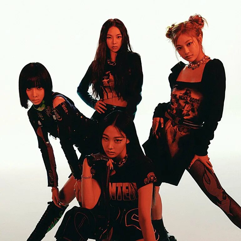 Кпоп группа aespa. Винтер певица рост. Aespa dreams come true. Кпоп группа aespa. Karina aespa.