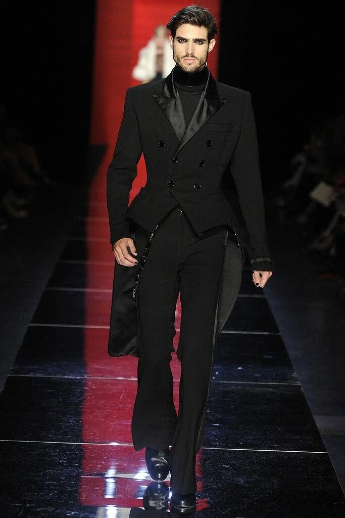 Костюм, z zegna. Мода высоких мужчин. Модный дизайнерский мужской костюм. Высокая мода мужская. Alexander mcqueen осень зима 2020 - 2021.