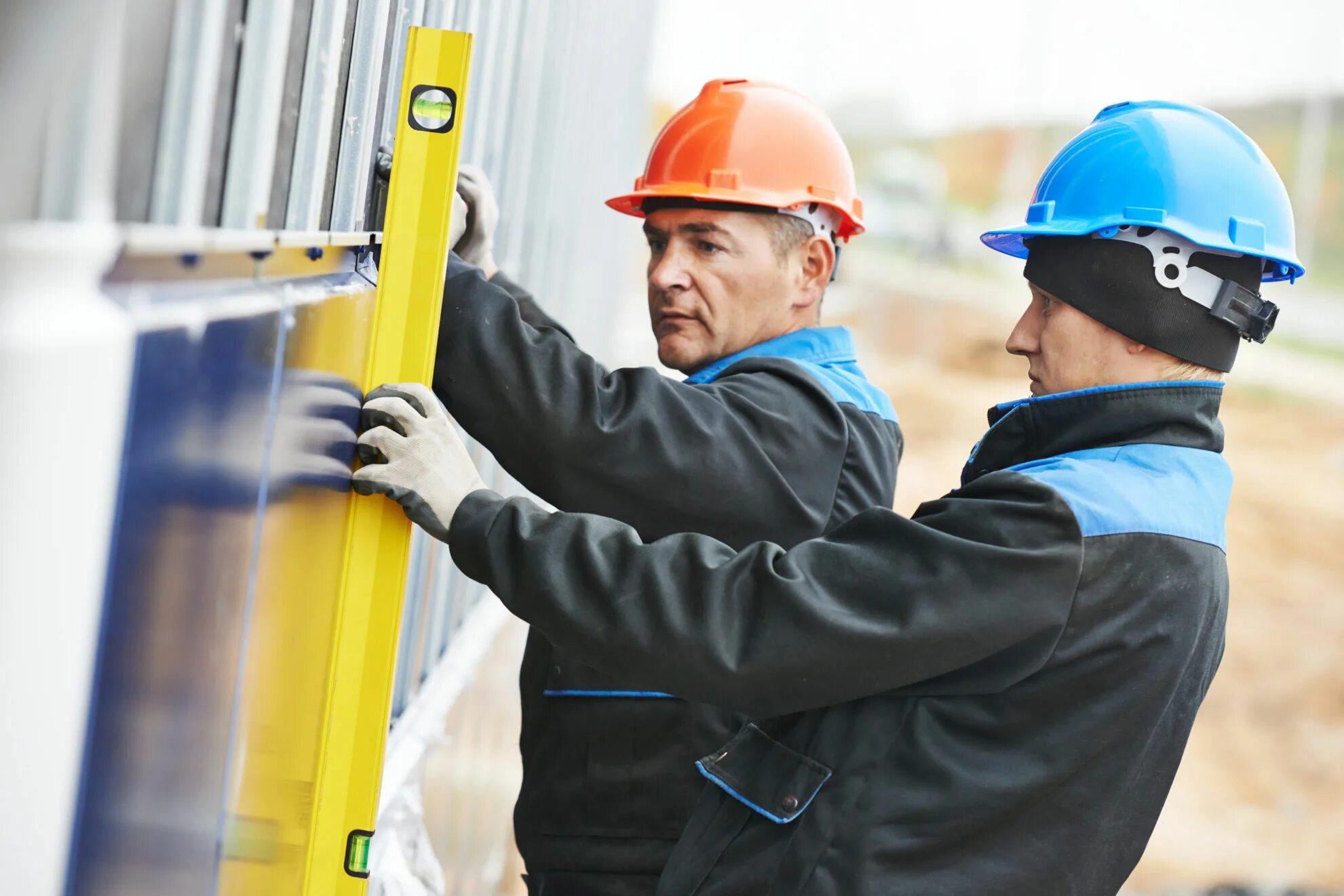 Строение и эксплуатация зданий и сооружений профессия. Обследование зданий и сооружений. Техническое обследование зданий и сооружений. Строитель зданий и сооружений. Монтажник вентилируемых фасадов.