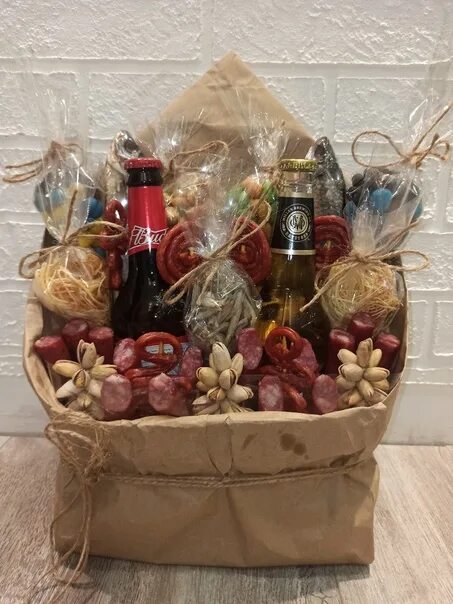 Пивной конверт. Конверт с пивом. конверт с пивом и закуской. мужской букет с пивом в конверте. конверты с пивом для мужчин.