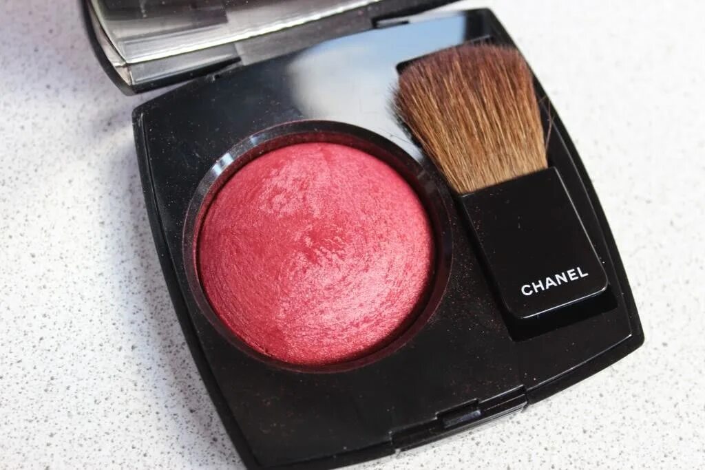 Румяна шанель 404. Chanel joues contraste. Chanel malice румяна 71. Румяна шанель 380. Chanel 05 румяна.