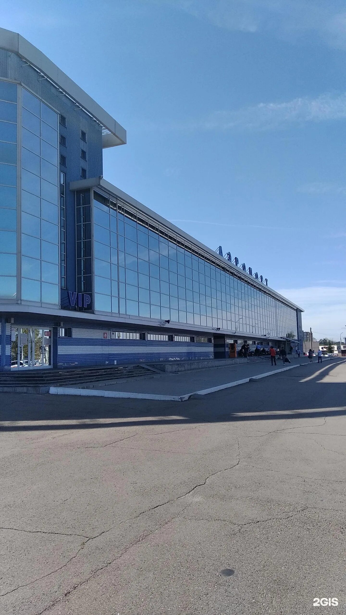 Иркутск международных. Международный аэропорт иркутск, иркутск. аэропорт иркутск ширямова 13б. международный аэропорт иркутск внутри. аэропорт иркутска 2000.