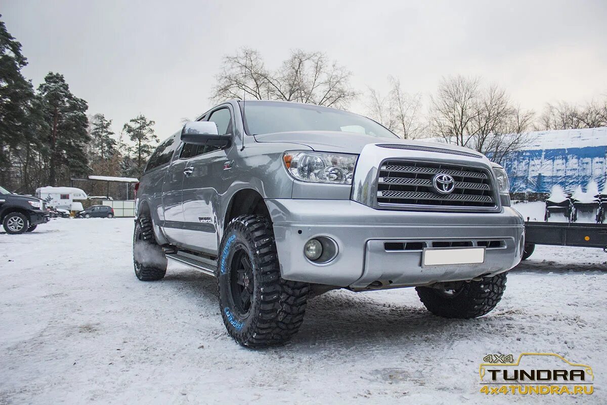 Шина тундра. Тойота тундра на 35 колесах. Тойота тундра колеса 45 дюймов. Колеса 34" на тойоту тундру. Тойота тундра колеса 45 дюймов.
