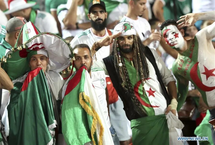 Страна ливия алжир. Алжирские арабы народ Африки. Африка народы алжирцы. Алжирцы Марокко люди. Алжир население.