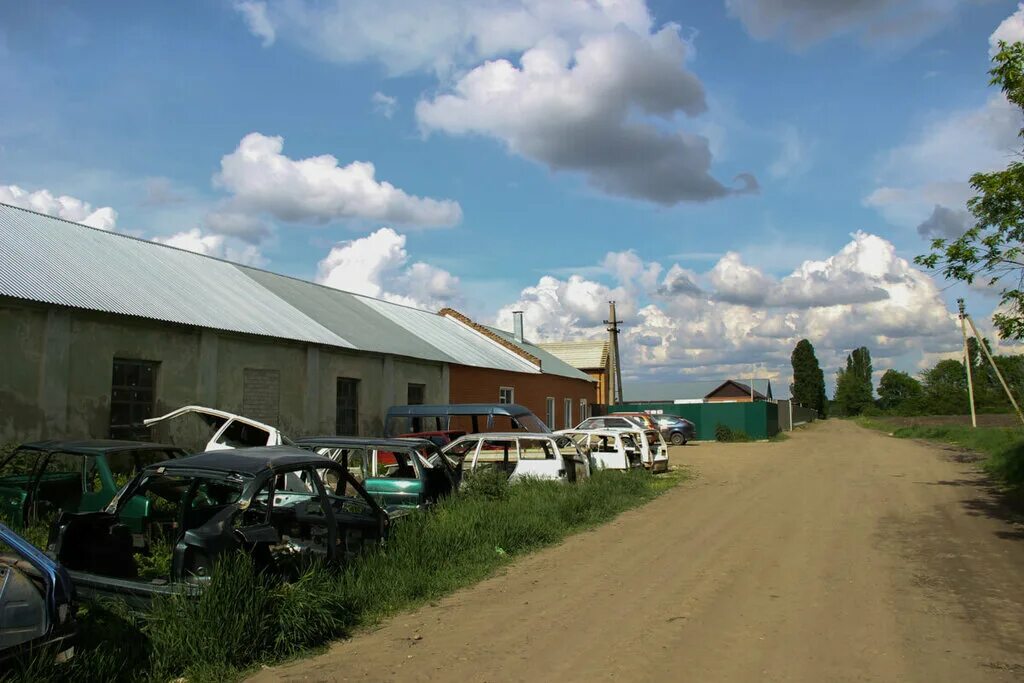 разобранный камаз. разборка лабинск. авторазбор лабинск. авторазборка машина. авторазборка.