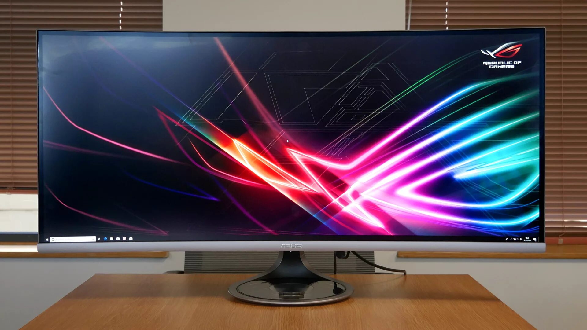 Лучший игровой монитор 27. Монитор ASUS mx38vc. Монитор ASUS 27 дюймов. ASUS Designo curve mx38vc. Монитор асус 24 дюйма.