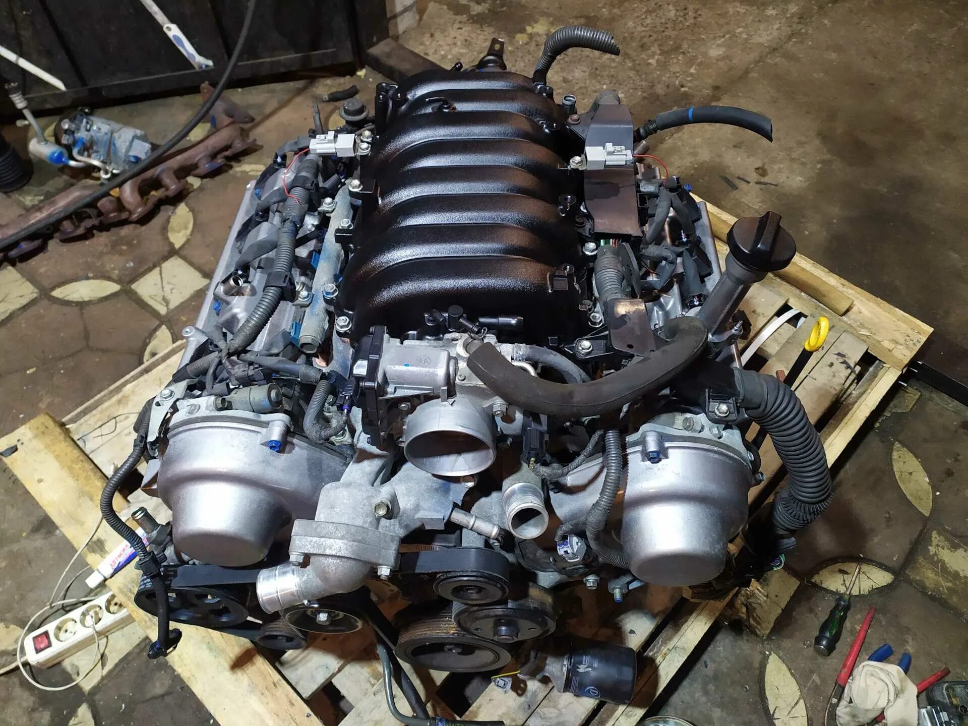 Двигатель 3 uz. Toyota 3uz-fe. двигатель 3uz-fe. двигатель тойота 4.3 3uz-fe. toyota 3uz-fe 4.3л.