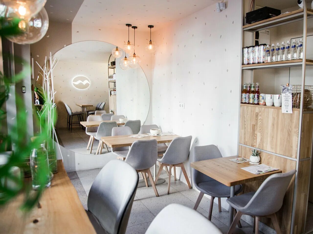 Кофейня владивосток. Пена кафе владивосток. пена дней владивосток кафе. кафе контемпо владивосток. кофейня pena.