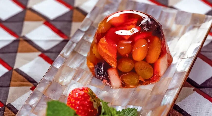 Рецепт желе из фруктов с желатином. Желе с фруктами. фруктовое заливное. заливное желе. заливное с фруктами.