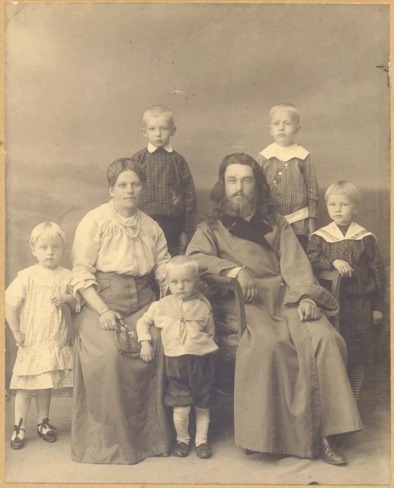 Священник в яранском и уржумском уездах. Семья дореволюционного священника. Священник в яранском и уржумском уездах. Священник в яранском и уржумском уездах. Анатолий ивановский пресвитер.