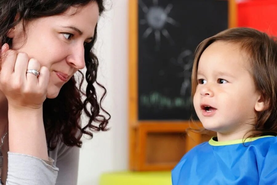 Выставка родительских работ, приуроченная к неделе психологии "Познакомьтесь, эт