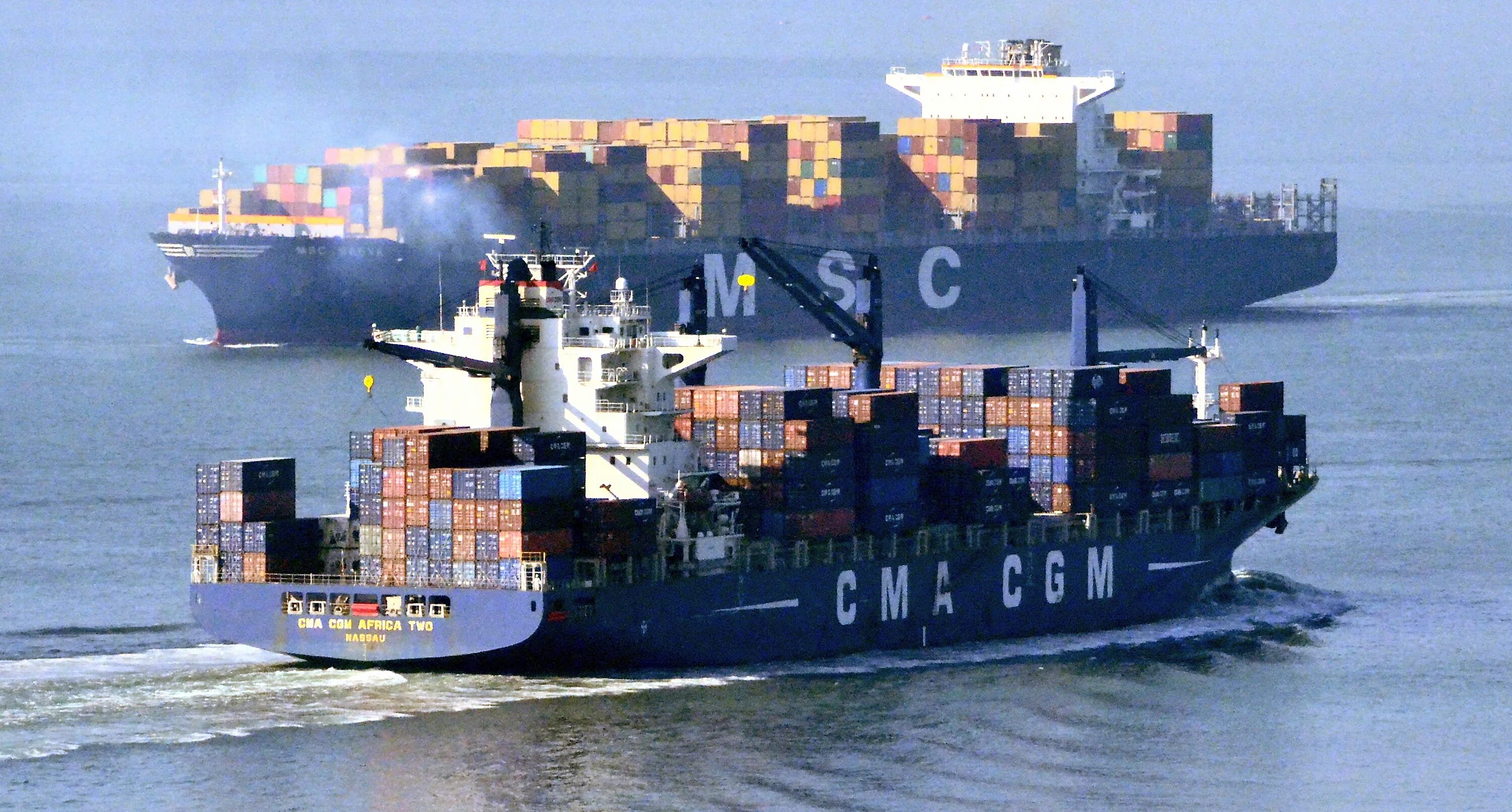 Cma cgm africa one cma cgm. Msc контейнерные перевозки. транспортные корабли современные. измир транспортные корабли. africa one судно.