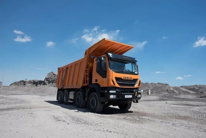 Татра 815 дакар. Урал 2023 грузовик. Самосвалы организации. Самосвалы организации. 480 8х8.