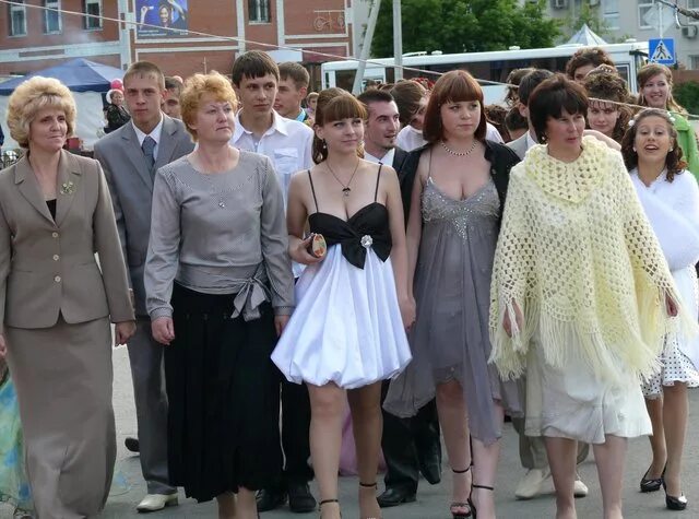 Комитет образования заводоуковск фото. Занятость заводоуковск. Заводоуковский городской округ. Центральная библиотека заводоуковск. Алексей заводоуковский район.