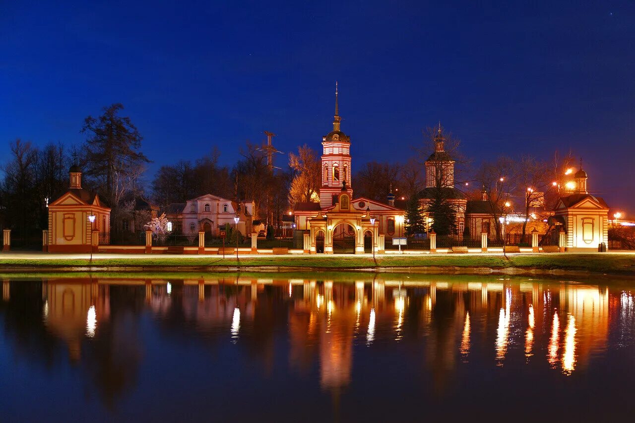 Парк алтуфьево москва. Алтуфьевский пруд в лианозово. Парк в алтуфьево лианозово. Алтуфьевский пруд в лианозово. Парк алтуфьево.