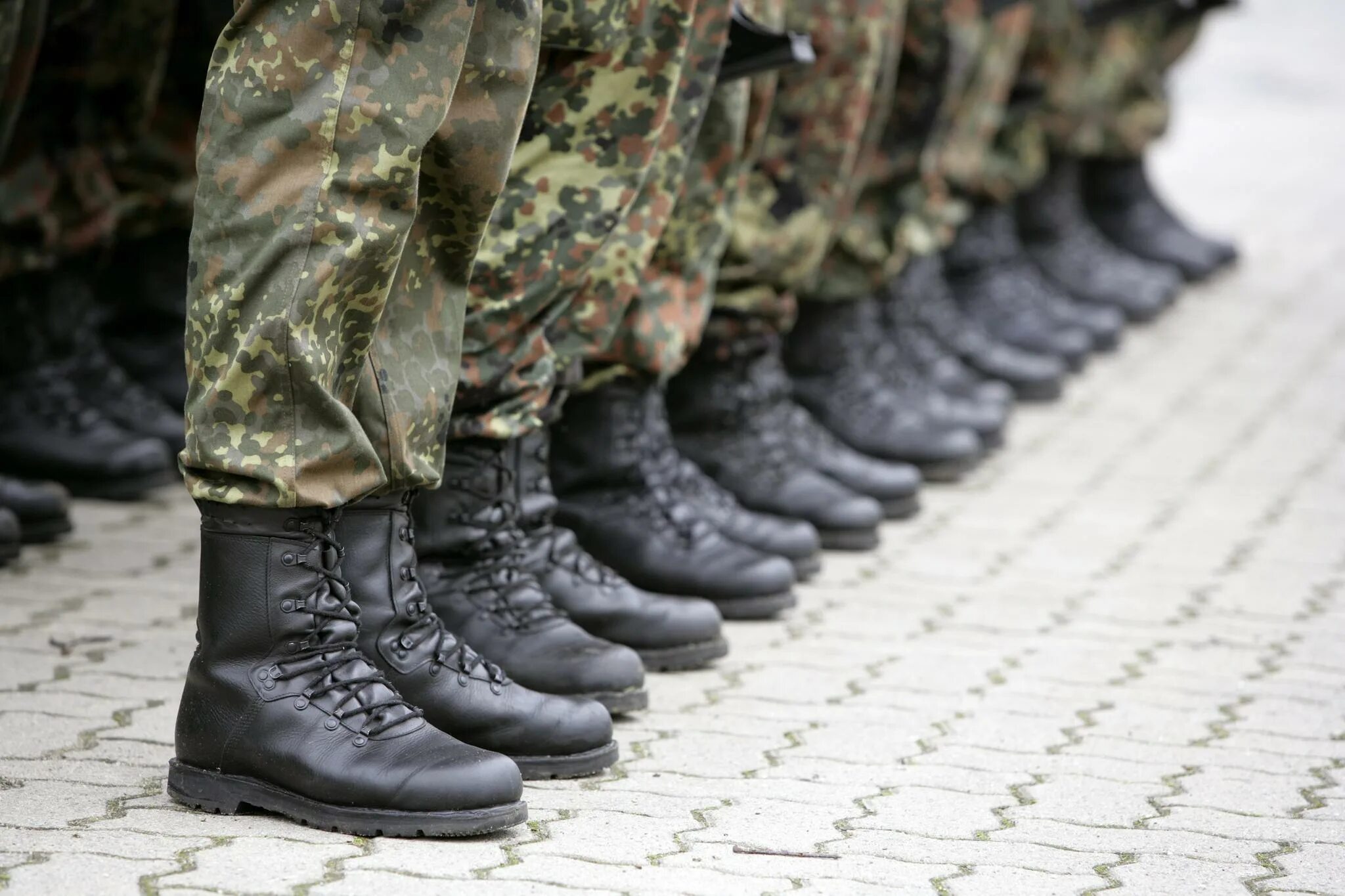 Бундесвер военные. Бундесвер. Як Бундесвер. German Army. Бундесвер обои на рабочий.