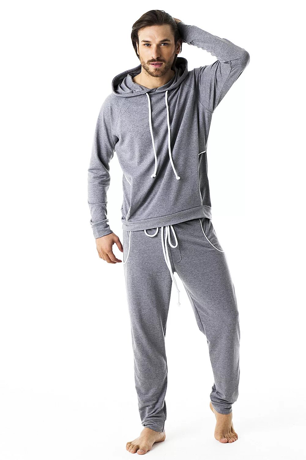 костюм спортивный мужской. удобная спортивная одежда. девушка в спортивной форме. спортивный костюм женский адидас 2021. удобная спортивная одежда.