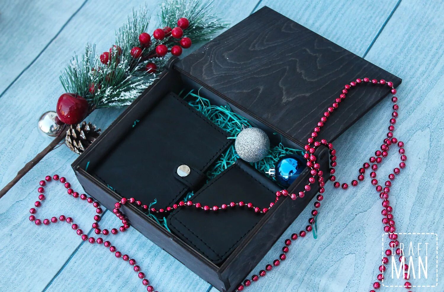 Подарочный набор аксессуаров. Подарочные наборы из кожи. настольные аксессуары из кожи.