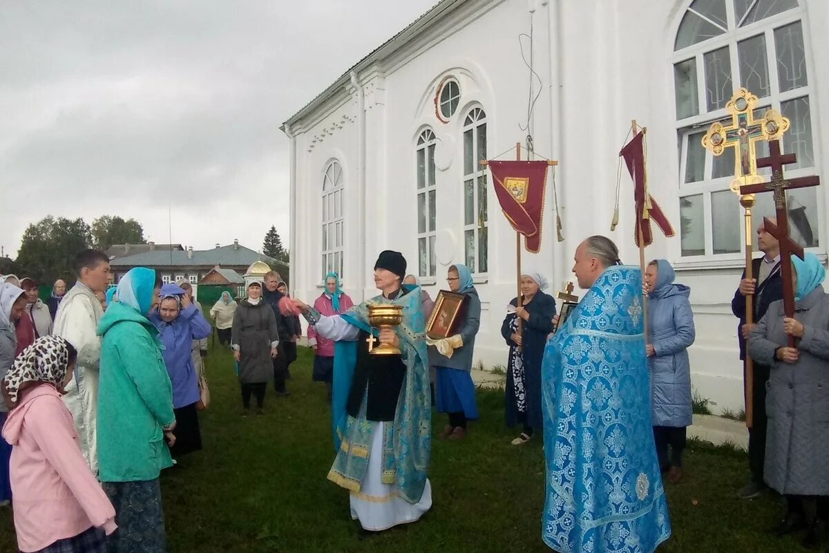 Традиционные престольные праздники. Село Кузнецово Марий Эл Медведевский район. Церковь в Кузнецово Марий Эл. Престольный праздник в селе Братеево.