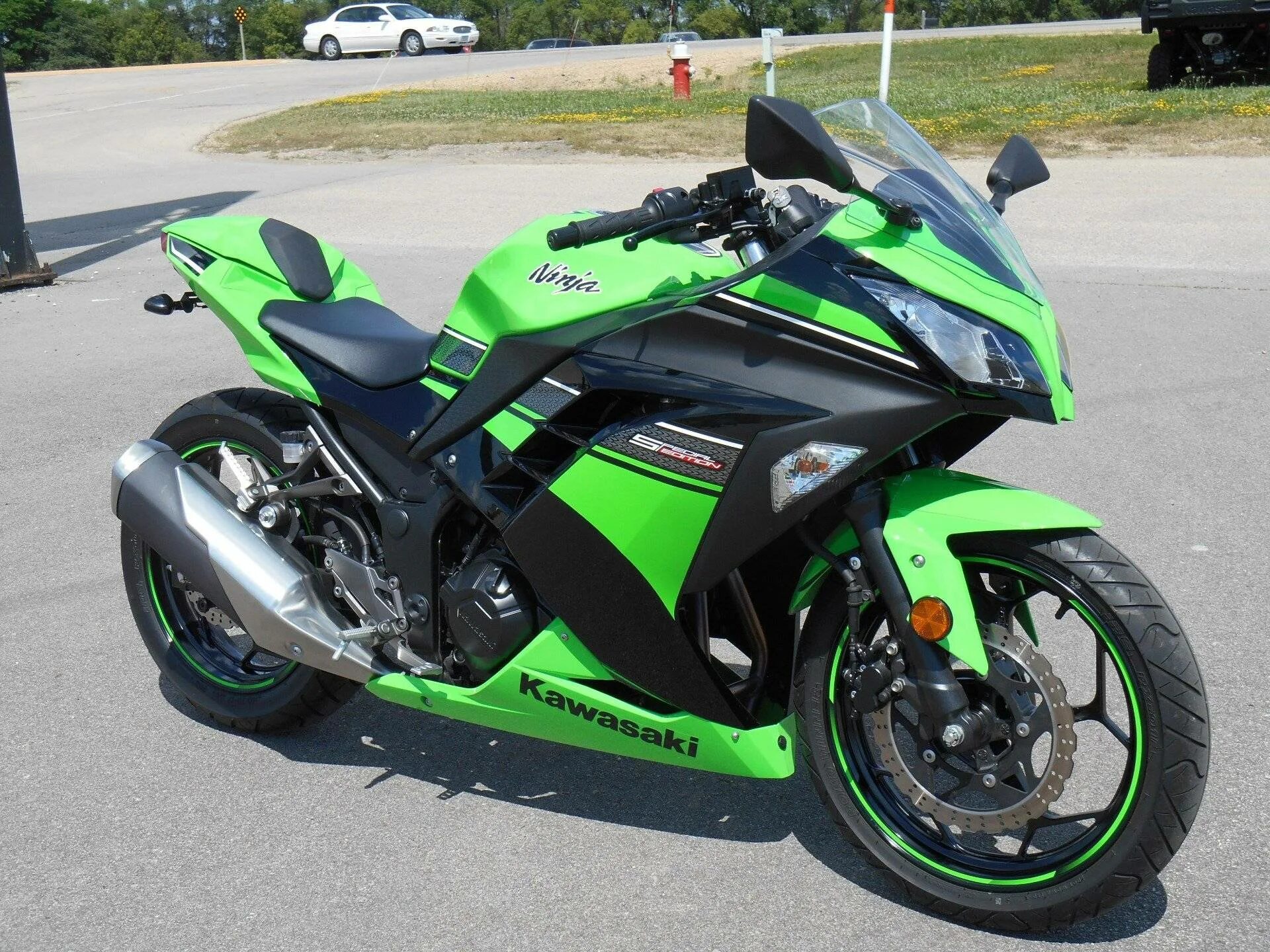 Мотоцикл кавасаки 300. Кавасаки ninja 300. Кавасаки ниндзя 300. Кавасаки ниндзя 300. Kawasaki ninja 300.