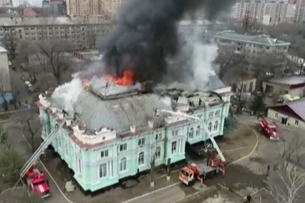 Пожар в Амурской медакадемии. Пожар в кардиохирургии Благовещенска. Пожар в кардиоцентре. Пожар в кардиоцентре Екатеринбург.