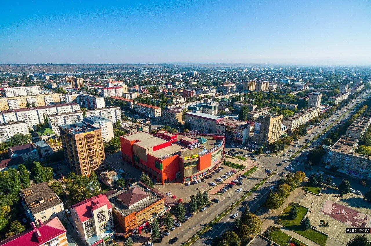 Есть ли в черкесске. Город Черкесск Карачаево-Черкесской Республики. Карачаево Черкесск столица. КЧР Черкесск. КЧР Республика Черкесск город.