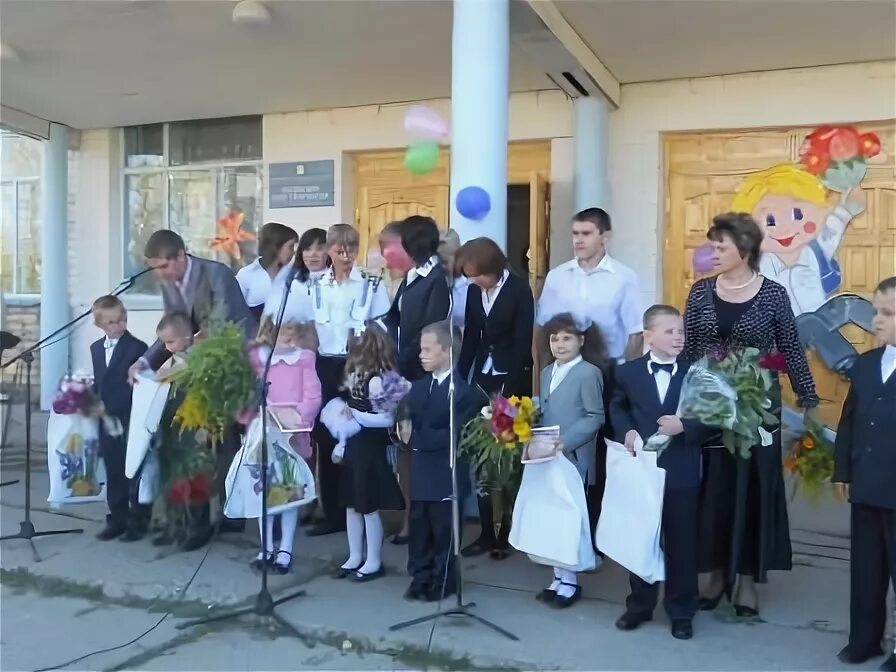 Волжская СОШ Курманаевского района. Волжская школа Курманаевский район. Волжский средняя общеобразовательная школа. Село Волжский Курманаевского района.