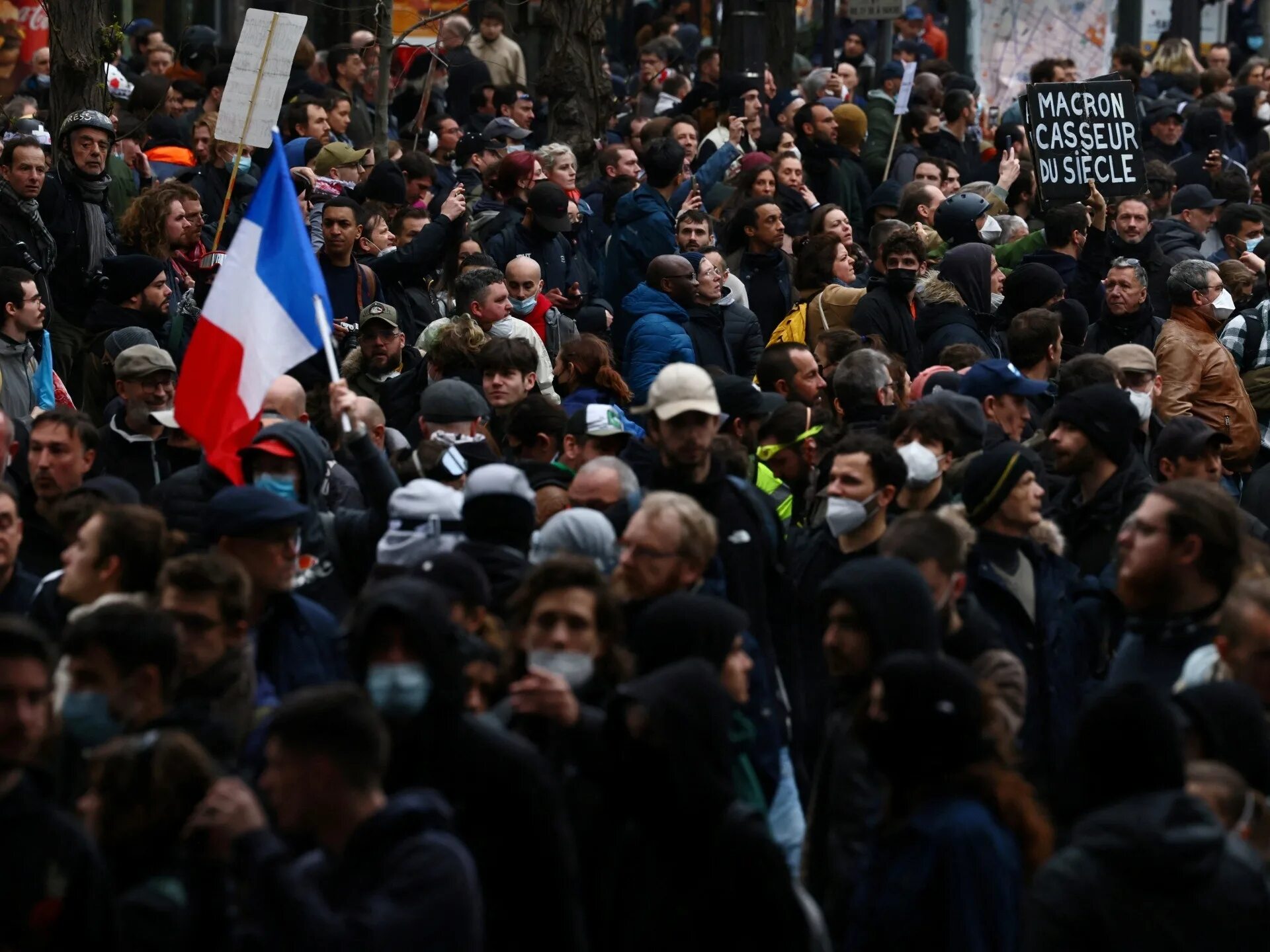 Француз длиться. Протесты во Франции 2023. Протесты во Франции пенсионная реформа. Митинги во Франции сейчас.
