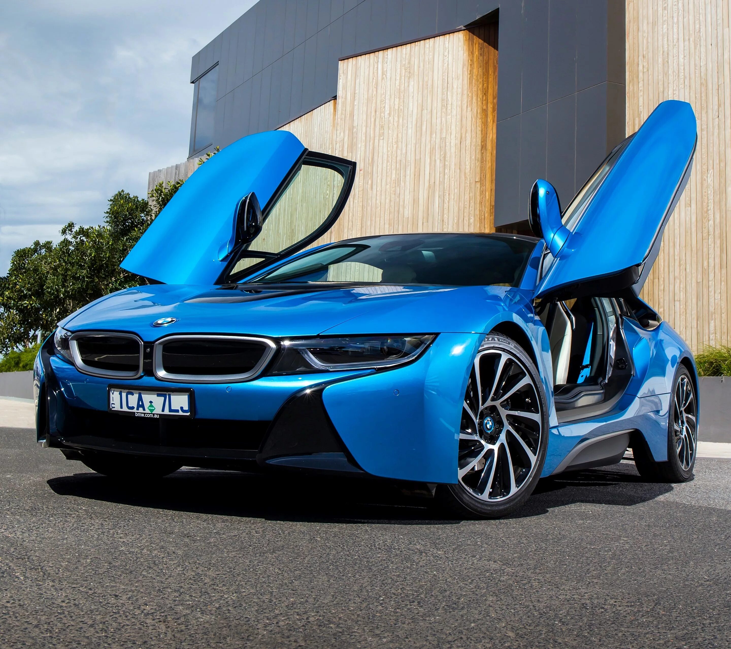 БМВ i8 синяя. BMW i8 2014. BMW i8 2015. BMW гибрид i8. Bmw m hybrid