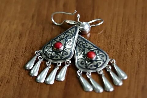 Стриптиз және секс онлайн бейнелері