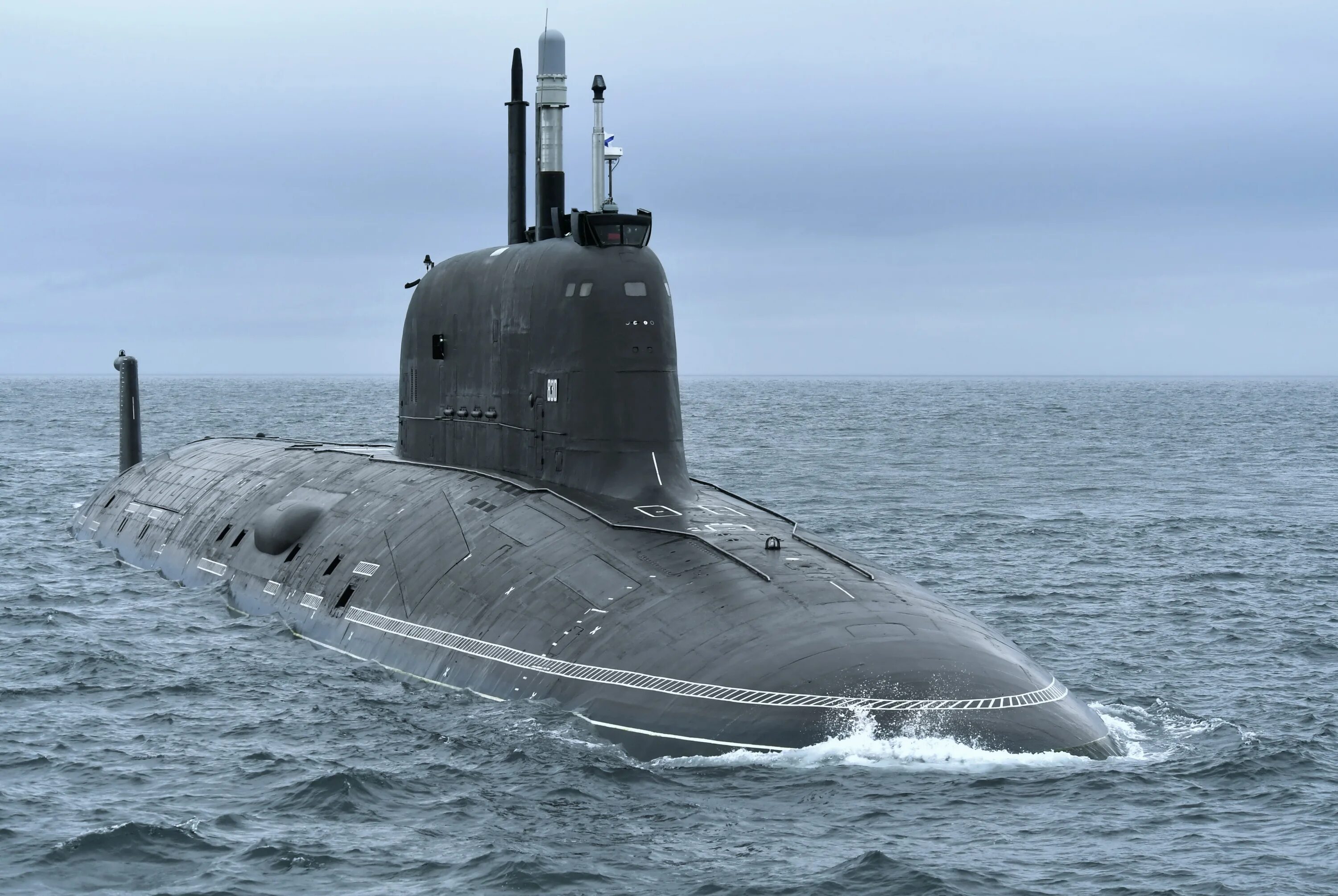 Российская атомная подводная лодка на кубе. Российская атомная подводная лодка на кубе. Антей подводная лодка. Апл нижний новгород проекта 945а. Подводная лодка северодвинск проекта 885 ясень.