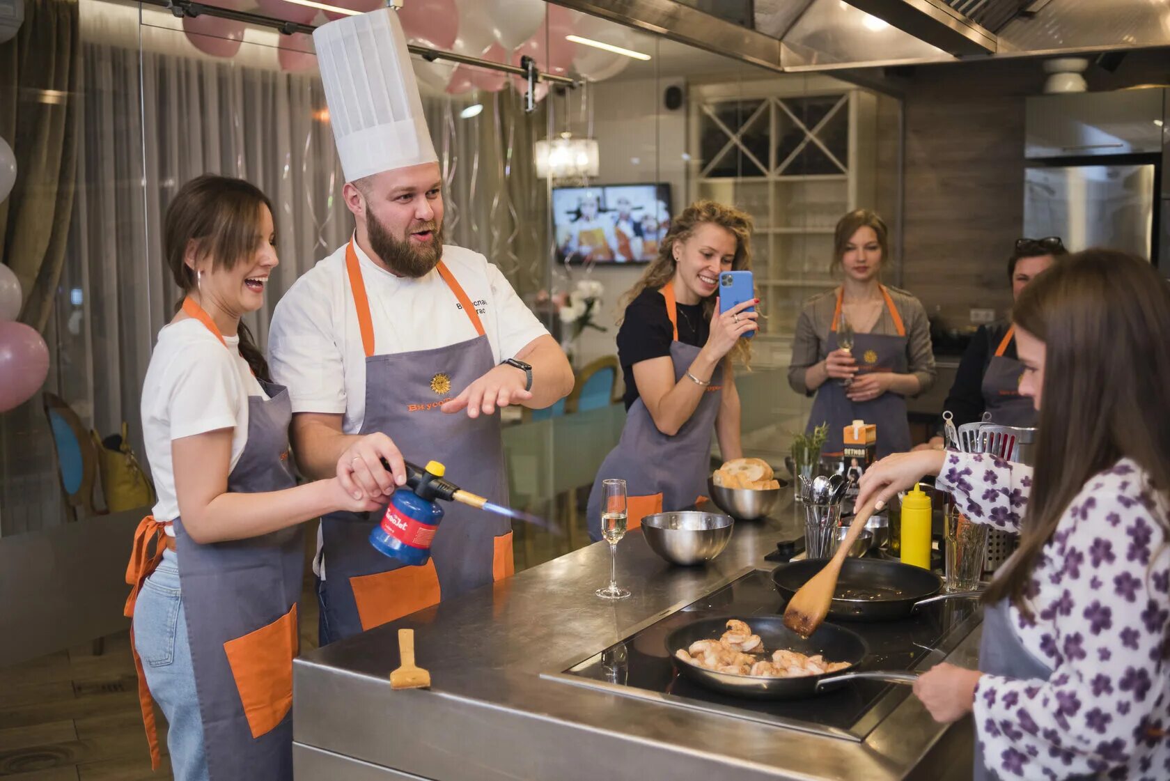 где отметить день рождения ребенка. кулинарная студия вкусотеррия москва. где отметить день рождения оригинально. отпраздновать день рождения. справить день рождения ребенка.