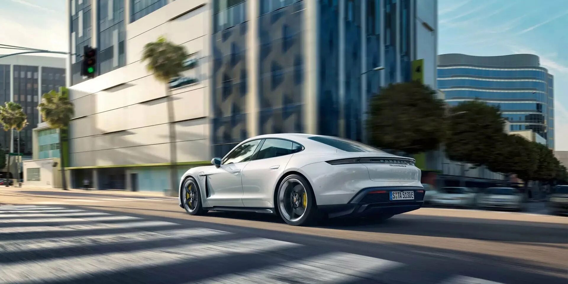 Porsche taycan 2024. Порше седан 2022. Porsche Taycan 2023. Taycan 2022. Porsche Taycan 2022 комплектации.