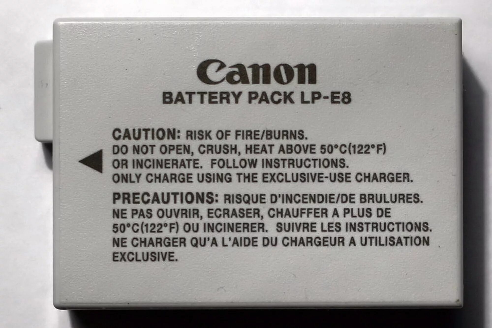 Canon battery pack. Canon LP e8 Battery. Аккумулятор к фотоаппарату Canon LP-e8. Canon Pack LP-e8. Canon Battery Pack LP-e8.