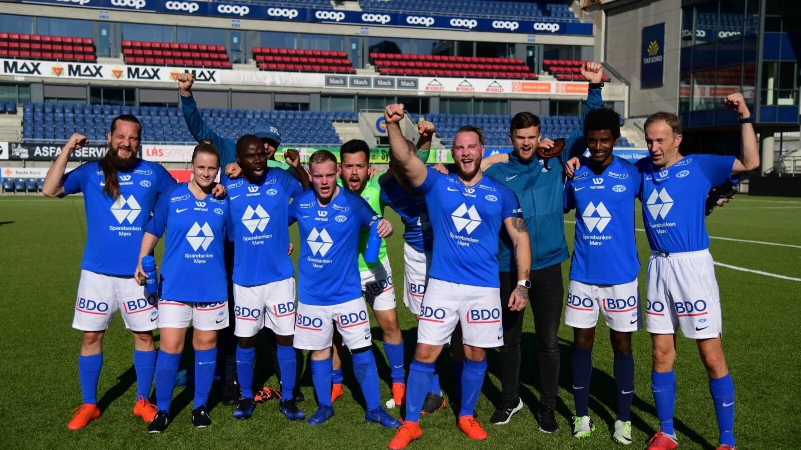 Мольде клуб. Фк мольде. Мольде футбольный клуб. Молде фк. Мольде команда.