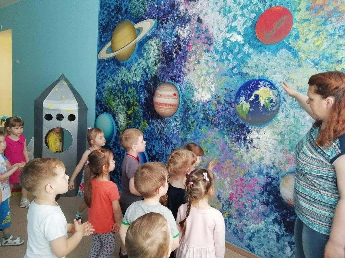 Space Adventure Wall Mural in 2019 Kids wall murals, Murals for kids, Wall mural