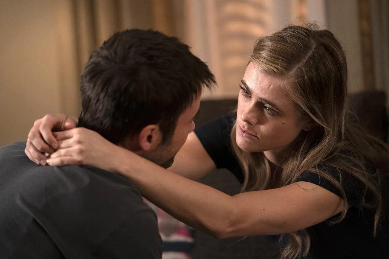 Фильм манифест 2018. Манифест сериал 1 сезон 3 серия. Грейс из фильма манифест. Fi - manifestation. Манифест сериал 3 сезон.