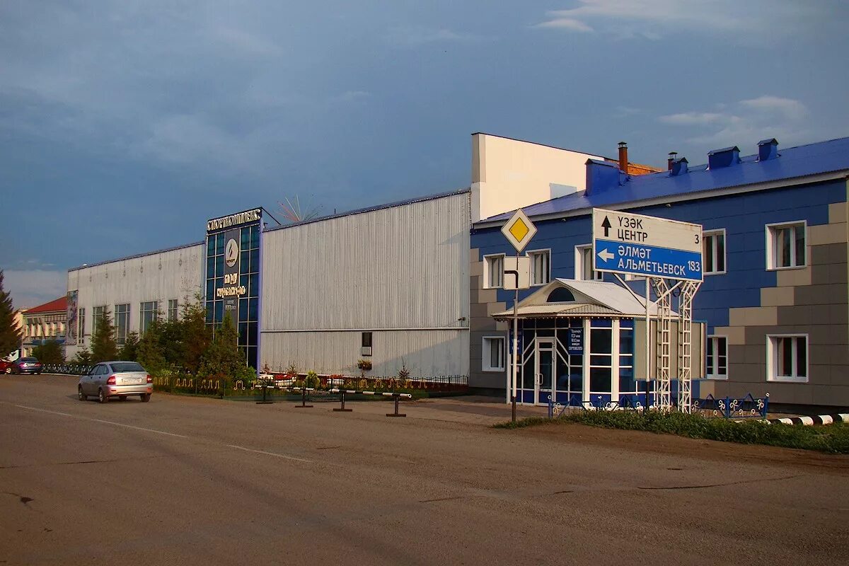 Дворец спорта нурлат. Дворец спорта нурлат. Спорткомплексы нурлат. Спортивный комплекс тулпар нурлат. Спортивный комплекс тулпар нурлат.