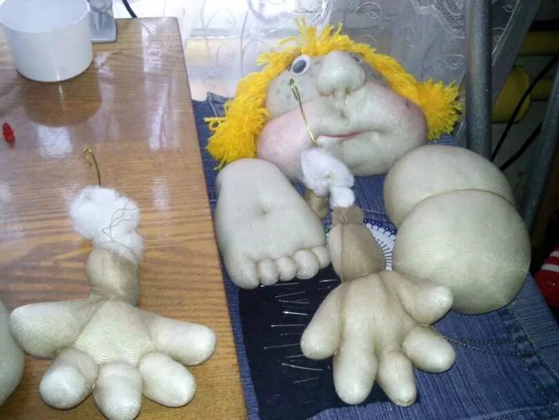 Кукла из колготок для начинающих. Игрушки в чулочной технике. чулочные куклы. куклы из капроновых колготок. куклы из капроновых чулок.