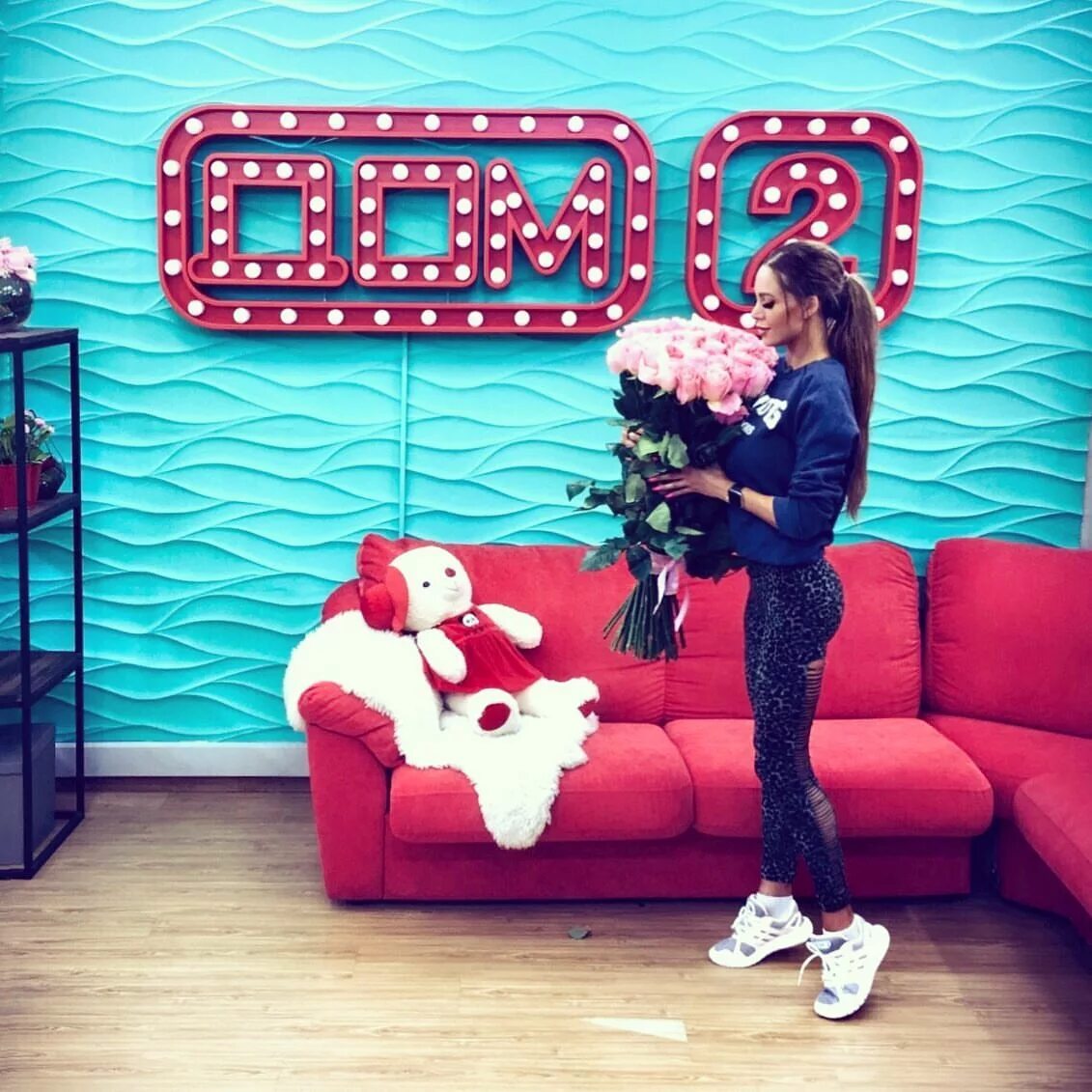 Дом 2 15 апреля новая жизнь. Дом 2 тнт. julia_pilaa instagram. дом 2 всемогущий в контакте.