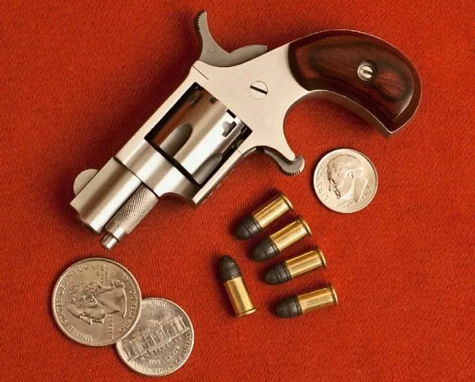 Микро револьвер 22 лр. Naa 22lr mini revolver. Револьвер норт американ армс 22 магнум. Микро-револьвер naa. Мини 22.