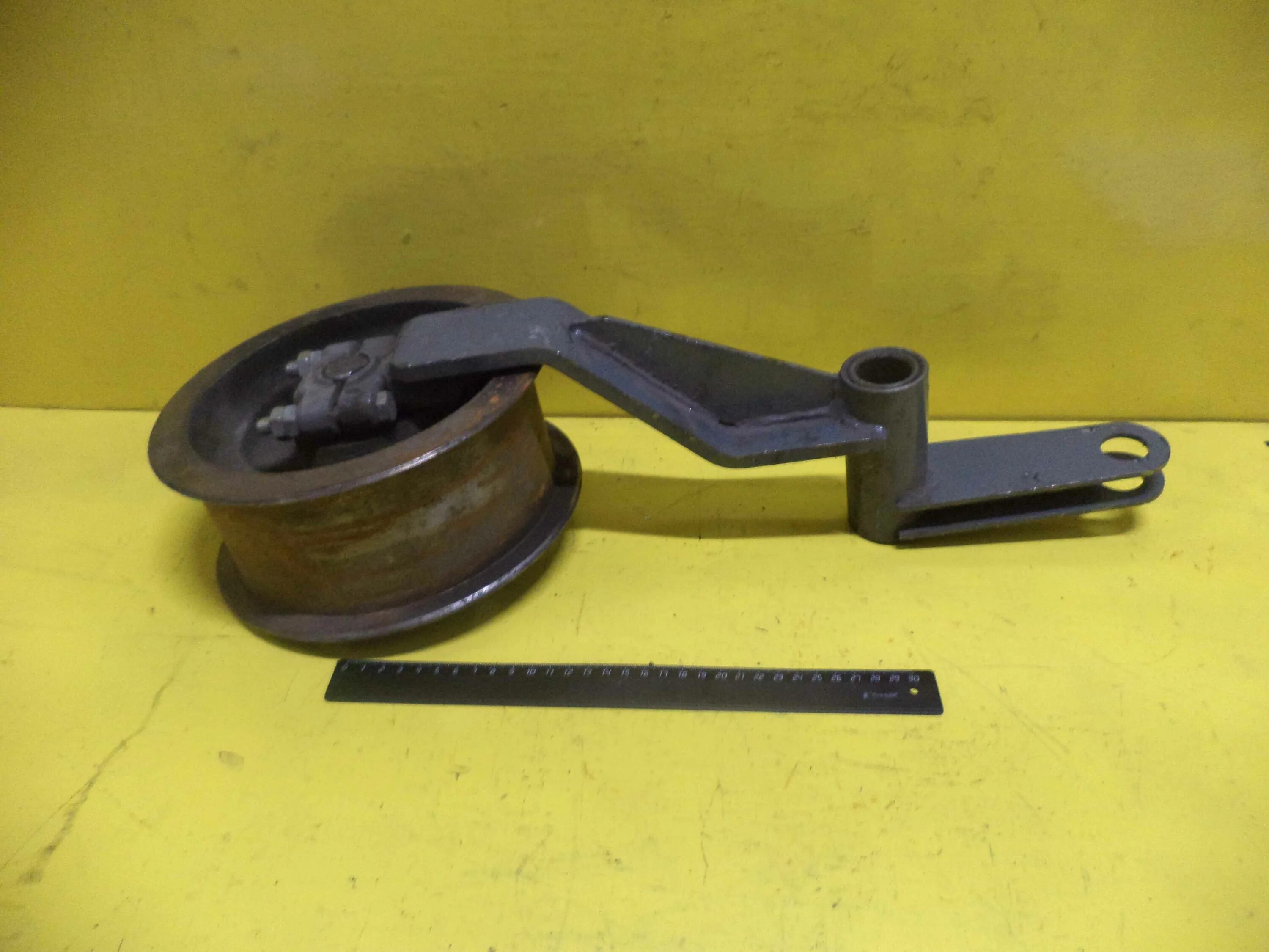 Шкив 800. Шкив помпы фотон 1093. Сальник коленвала лексус es250. 03. 1003050e00.