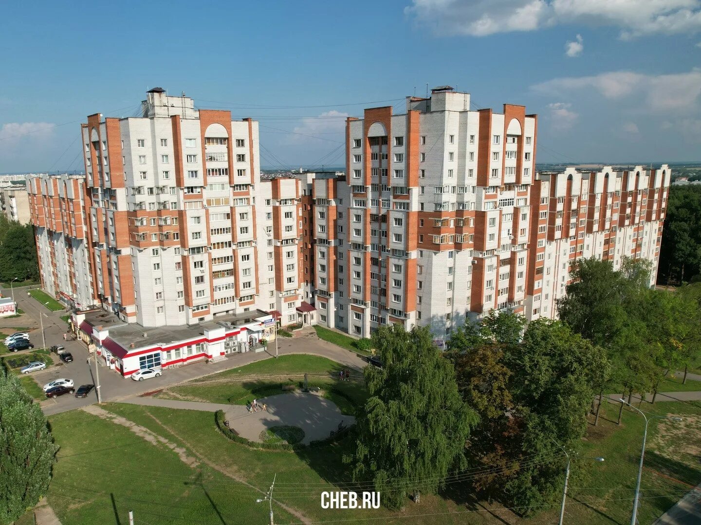 Студия 28 кв.м. сдается длительно. Проспект 9 Пятилетки (новоюжный район). Рядом