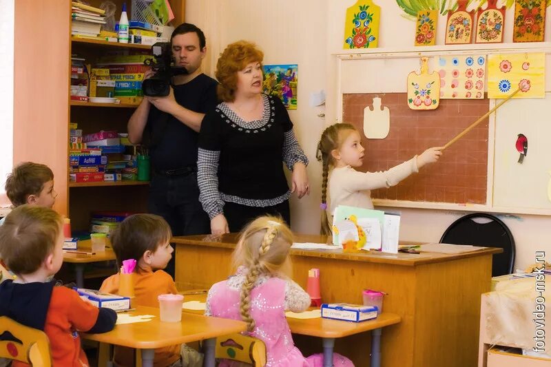 занятия путешествия в доу. воспитатель детского сада. центр сюжетных игр в детском саду. профессии в детском саду. фотосессия воспитателей в детском саду.