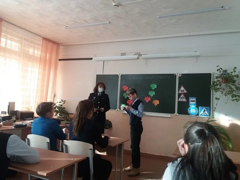 Вечерняя школа кыштым. Школа 5 кыштым. школа 10 кыштым. 11 школа кыштым. кыштым школа 2.