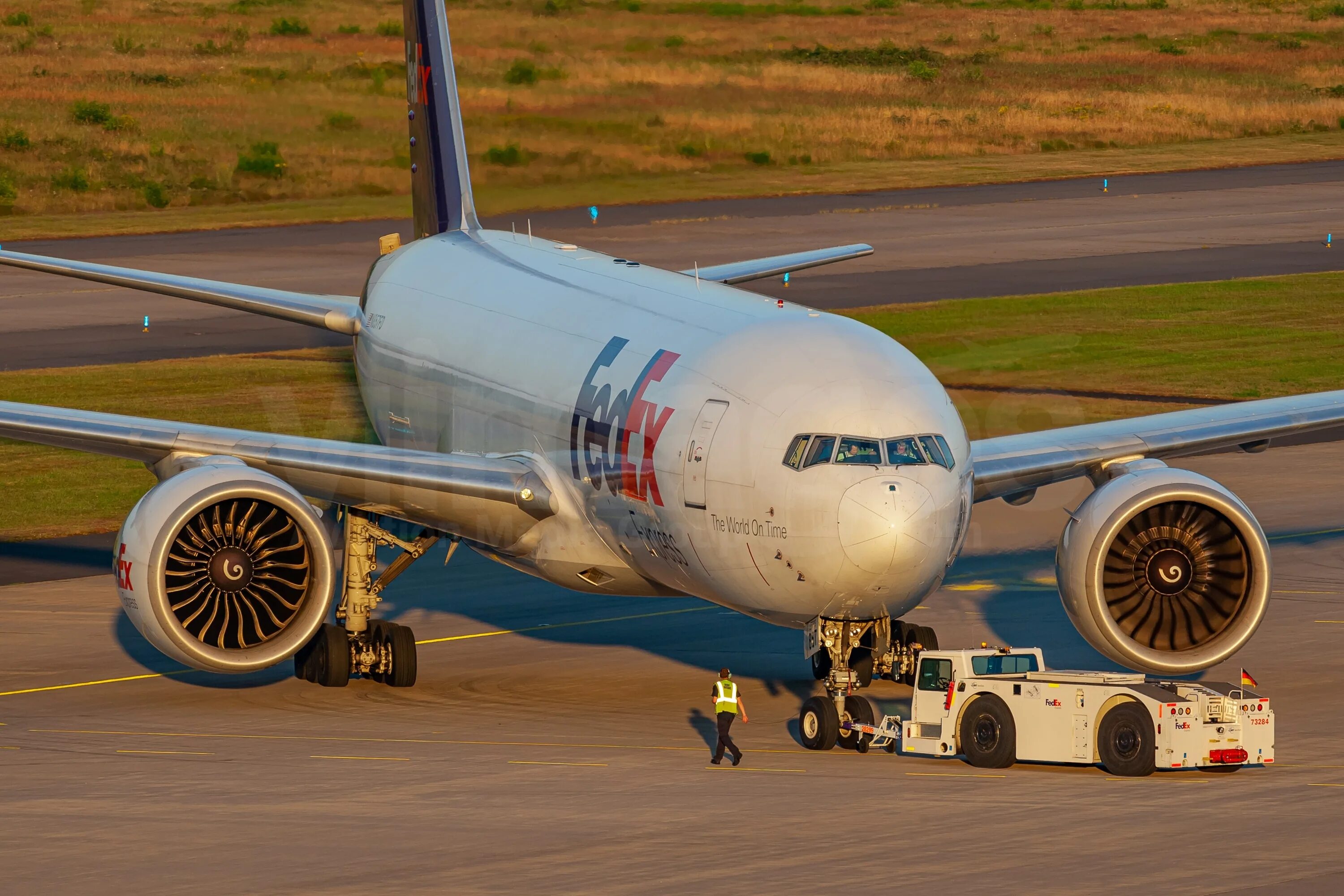 Боинг 777. Самолет Боинг 777-300. Боинг 777 200 ЛР. Боинг 777-800. Boeing 777 300er фото