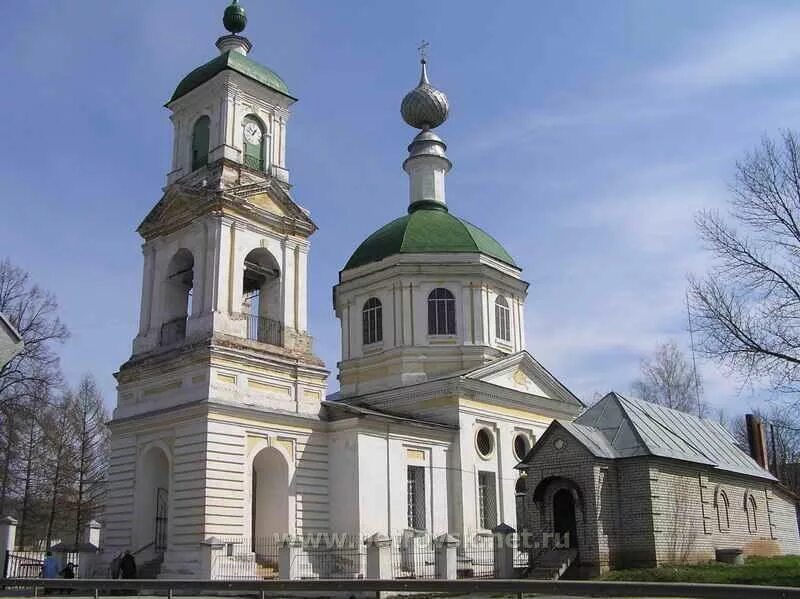 Приход 18. Поселок Петровск Ярославская область. Храм в г.Петровск Ярославская область. Посёлок Петровское Ярославской области.