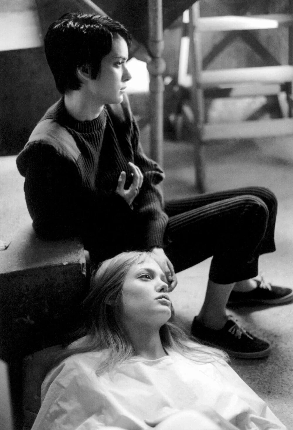 Прерванная жизнь 1999. Анджелина джоли прерванная жизнь. Анджелина джоли прерванная жизнь. Прерванная девушка. Прерванная девушка.