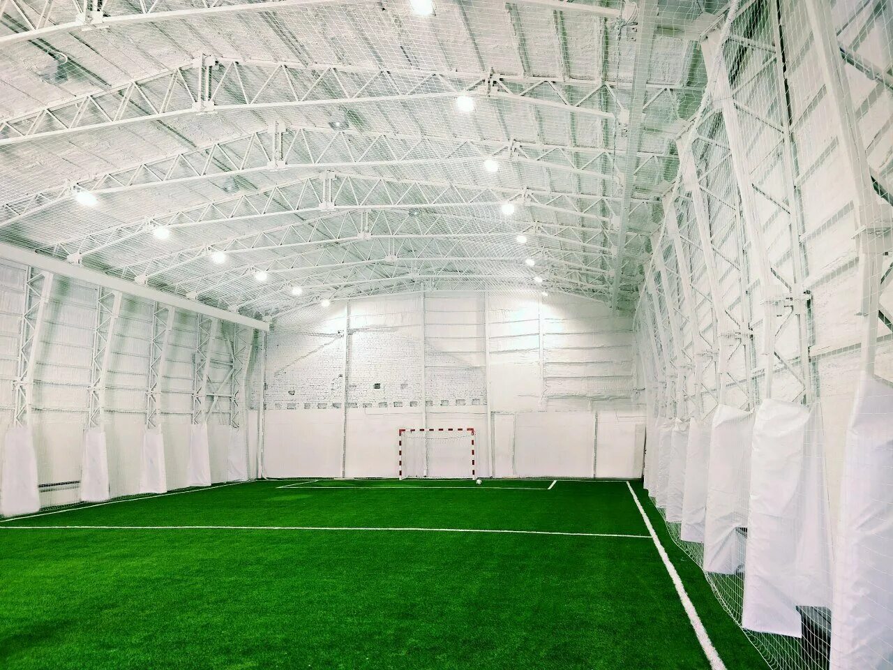 Сокол водный стадион. Универсальный зал campus "водный" 17х9. Футбольный манеж campus сокол. Футбольный манеж campus "волгоградка". Vita studio водный стадион.