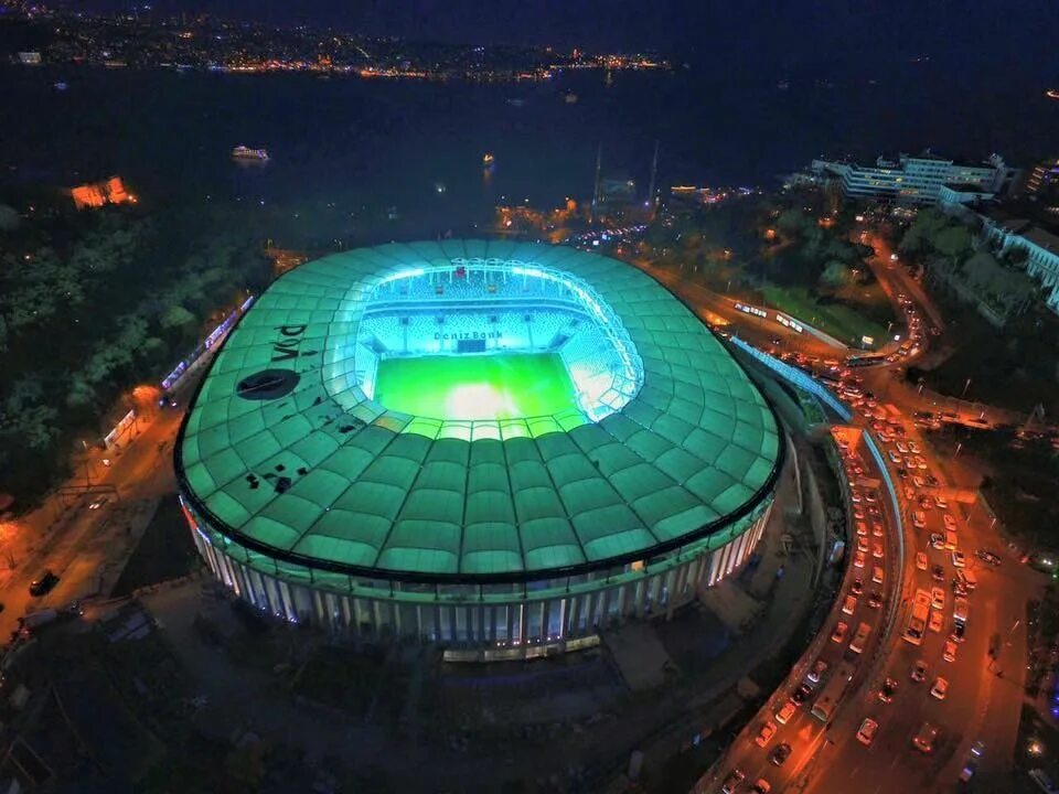 Стадион бешикташ. Водафон Арена Стамбул. Стадион Водафон Арена. Vodafone Park Стамбул. Водафон парк стадион.